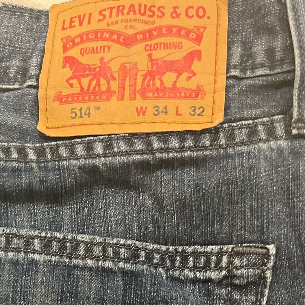 Levi 514. Men. Used